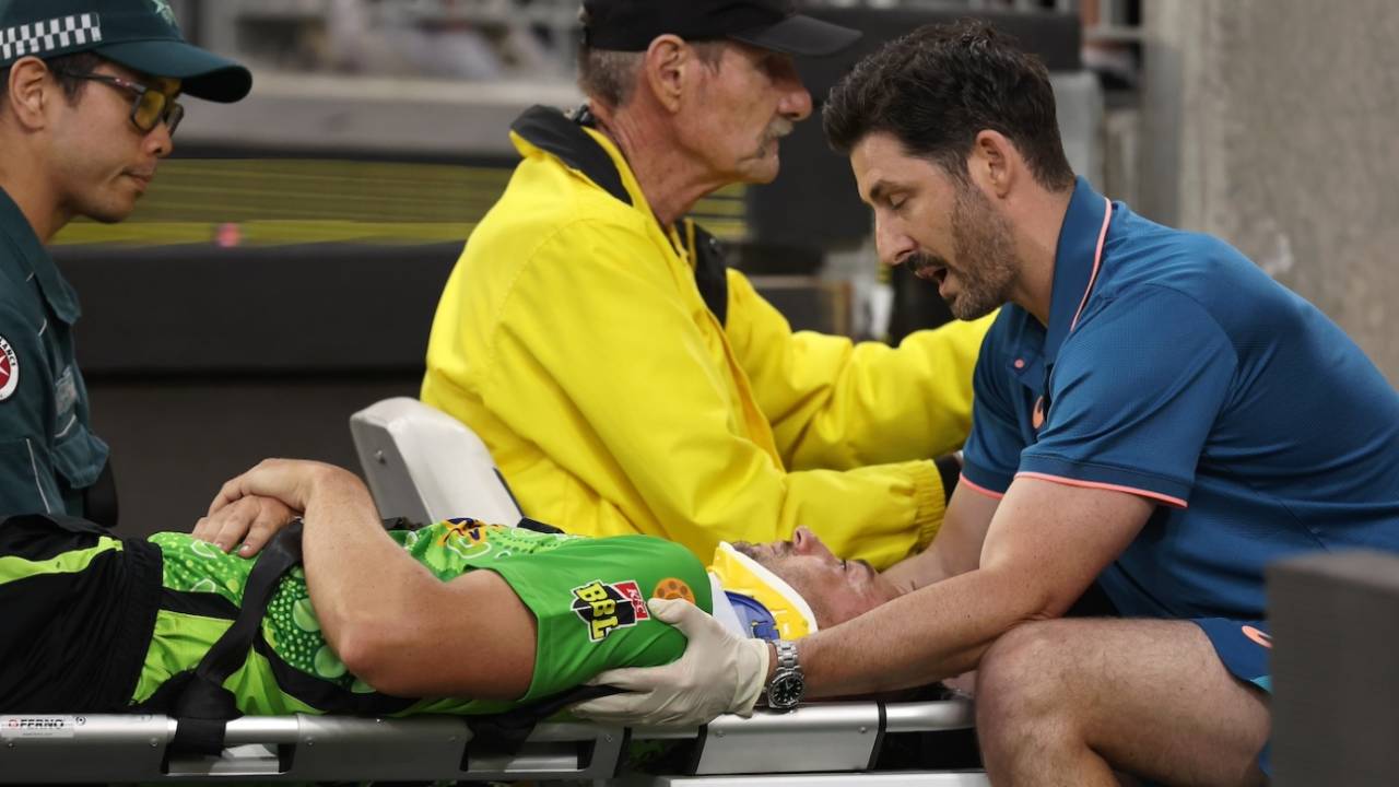 Daniel Sams had to be taken off the field in a medicab, Perth Scorchers vs Sydney Thunder, BBL, Perth, January 3, 2025