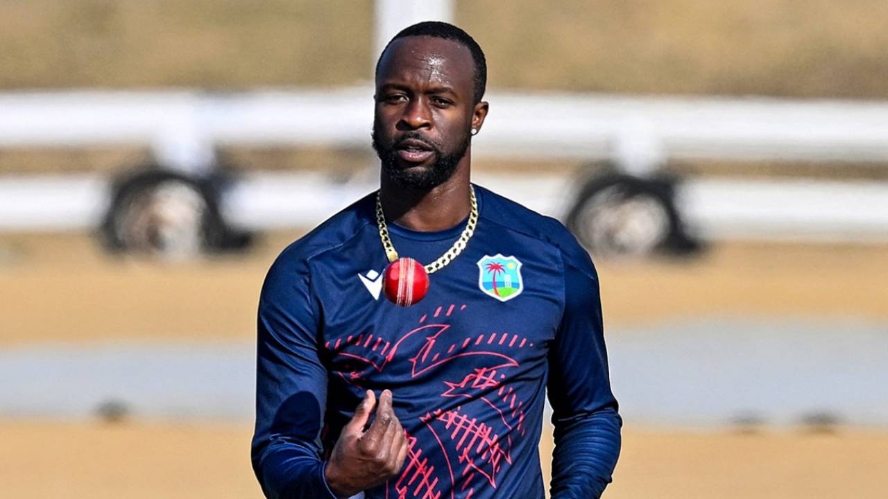 Kemar Roach gets ready for a bowling session, Pakistan vs West Indies, Islamabad, January 9, 2025
