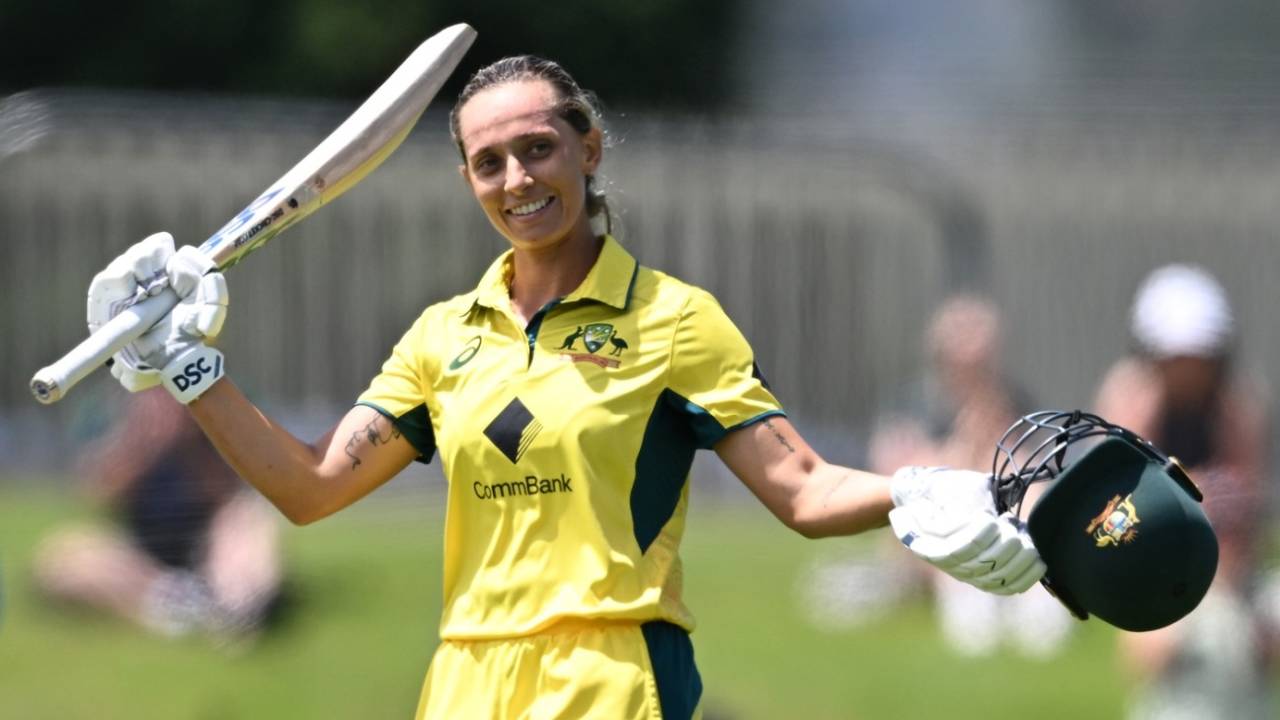 Ashleigh Gardner celebrates her maiden ODI century, Australia vs England, 3rd ODI, Women's Ashes, Hobart, January 17, 2025