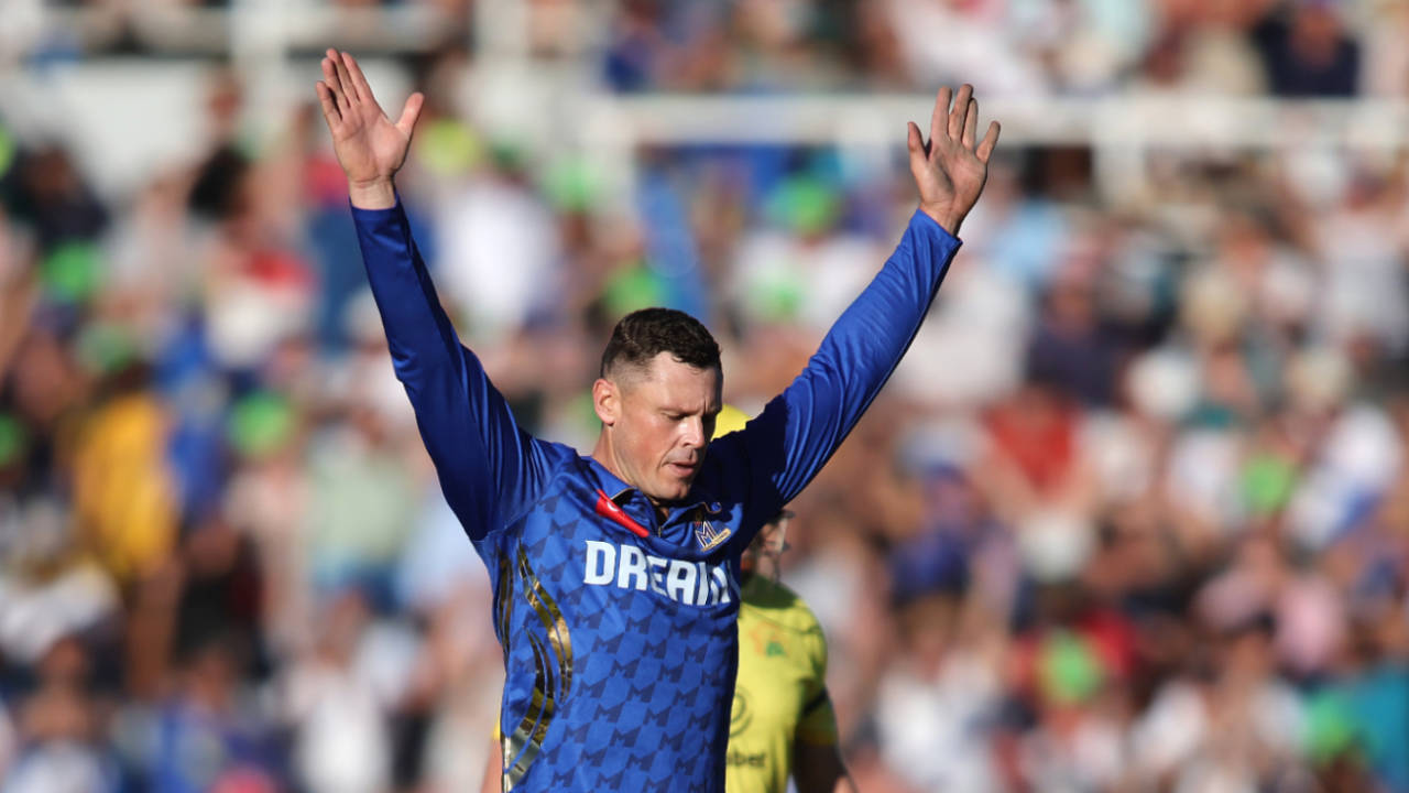 George Linde celebrates getting the wicket of Leus Du Plooy , MI Cape Town vs Johannesburg Super Kings, SA20, Cape Town, January 18, 2025
