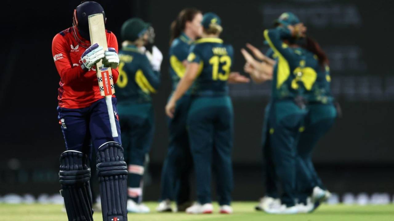 Sophia Dunkley walks off after being dismissed, Australia vs England, Women's Ashes, 1st T20I, Sydney, January 20, 2025