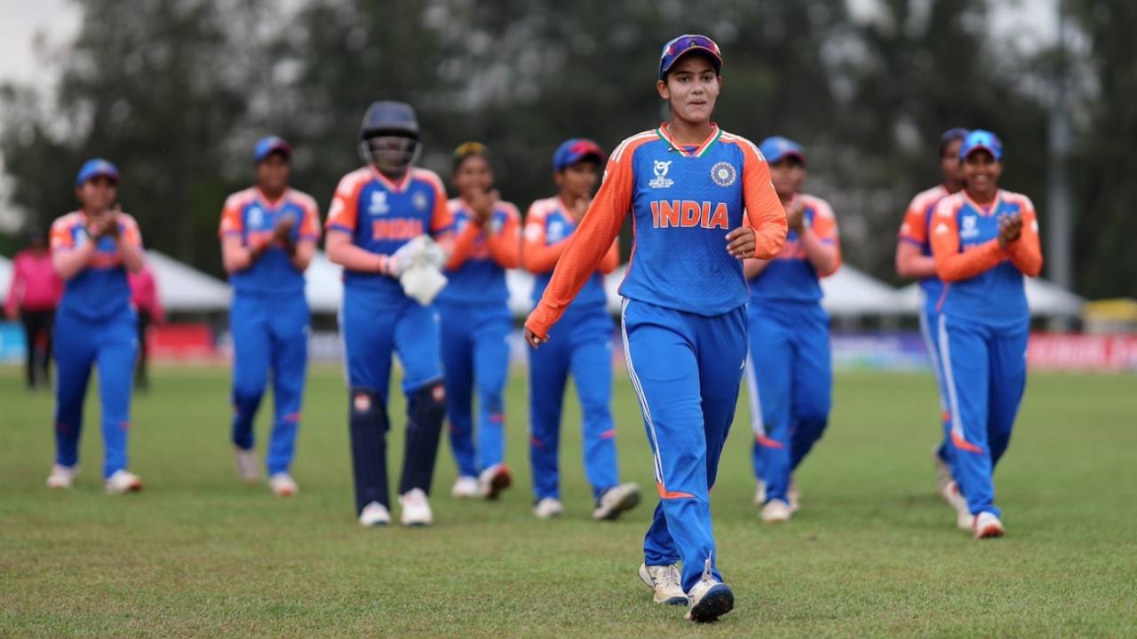 Vaishnavi Sharma leads the team off the field after returning a five-for, Malaysia vs India, Women's Under-19 T20 World Cup 2025, Kuala Lumpur, January 21, 2025