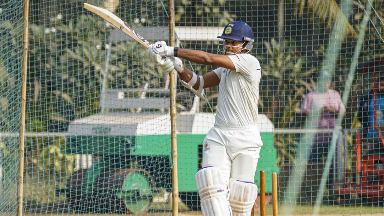 Yashasvi Jaiswal hits out at the Mumbai nets ahead of the second leg of the Ranji Trophy, Mumbai, January 21, 2025