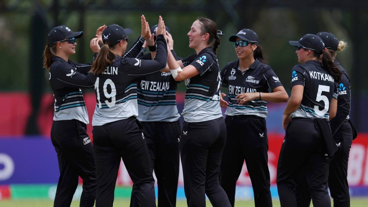 Hannah O'Connor celebrates with her team-mates, New Zealand vs Samoa, Kuching, Under-19 Women's T20 World Cup, January 22, 2025