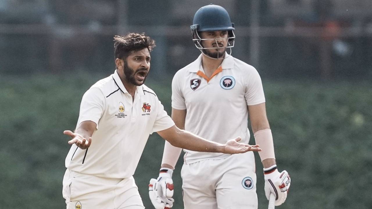 Abdul Samad looks on as Shardul Thakur appeals, Mumbai vs Jammu and Kashmir, Sharad Pawar Cricket Academy, day 1, Ranji Trophy, January 23, 2025