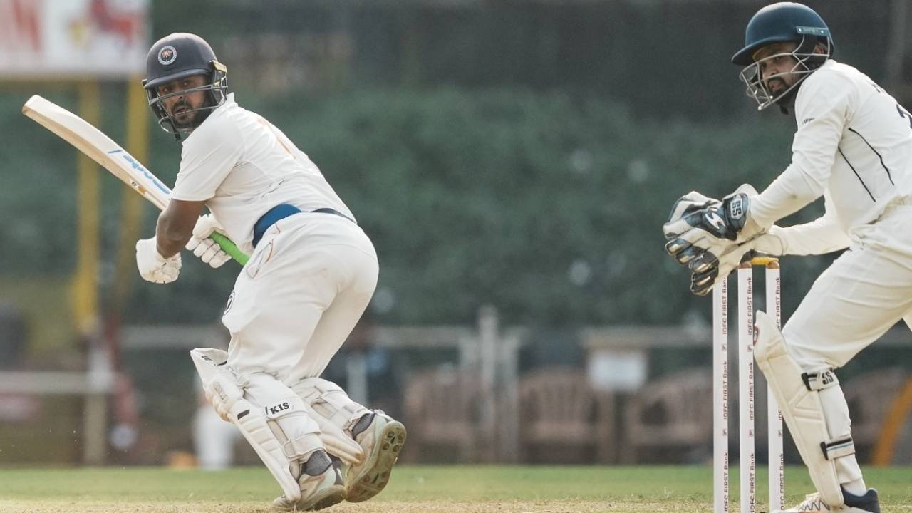 Shubham Khajuria glances one fine as Hardik Tamore looks on from behind the stumps, Mumbai vs Jammu and Kashmir, Sharad Pawar Cricket Academy, day 1, Ranji Trophy, January 23, 2025