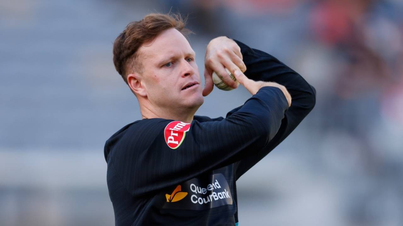 Matthew Kuhnemann bowls during a Brisbane Heat training session, Perth, December 26, 2024