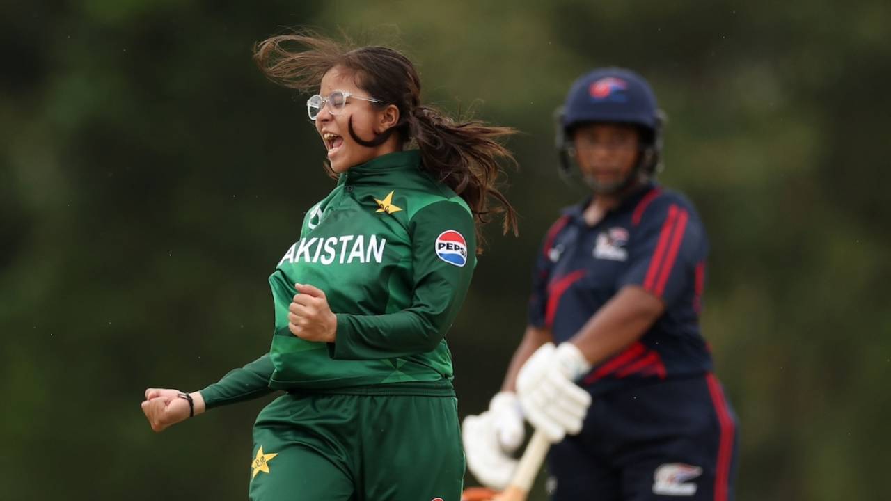 Haniah Ahmer picked up two wickets in the second over of the innings, Pakistan vs Samoa, Women's Under-19 T20 World Cup 2025, Johor, January 24, 2025