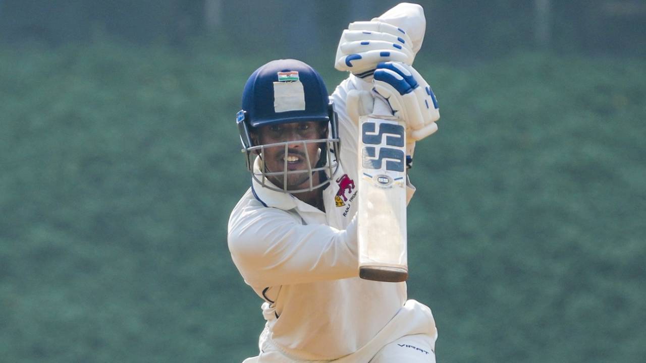 Tanush Kotian scored a half-century from No. 9, Mumbai vs Jammu and Kashmir, Sharad Pawar Cricket Academy, day 2, Ranji Trophy, January 24, 2025