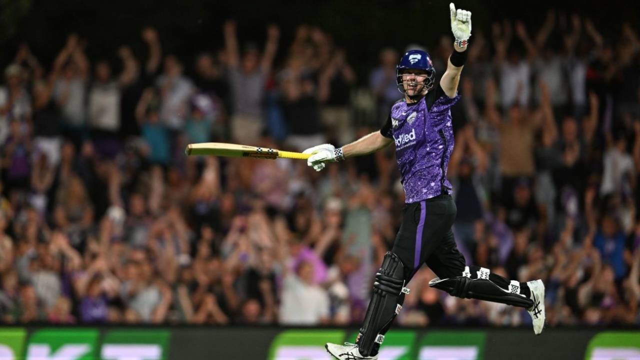 Mitchell Owen made the equal fastest century in BBL history off 39 balls, Hobart Hurricanes vs Sydney Thunder, BBL final, Hobart, January 27, 2025