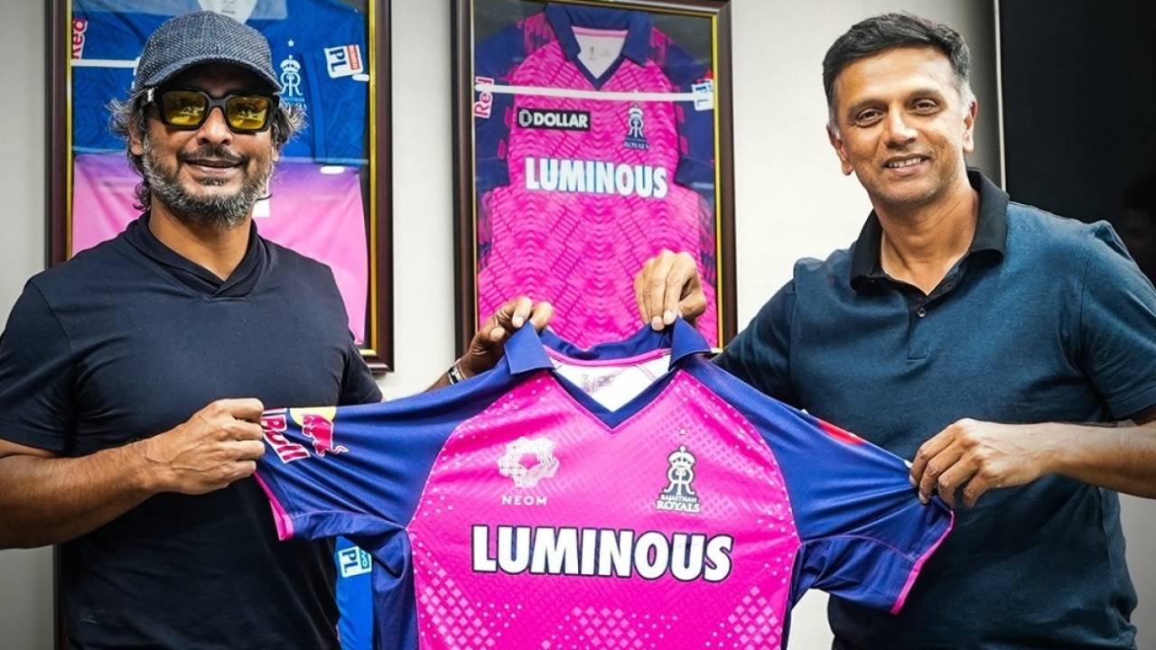 Kumar Sangakkara and Rahul Dravid unveil Rajasthan Royals' jersey for IPL 2025, Jaipur, January 29, 2025