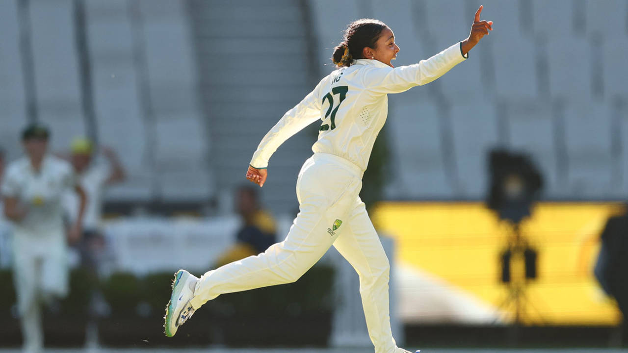 Alana King was outstanding on the opening day, Australia vs England, Women's Ashes, only Test, 1st day, Melbourne, January 30, 2025