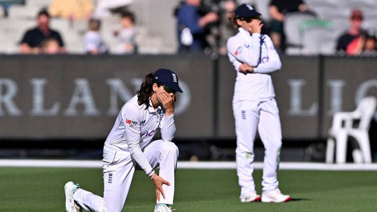 Maia Bouchier dropped one of a number of chances that England put down, Australia vs England, Women's Ashes, only Test, 2nd day, Melbourne, January 31, 2025