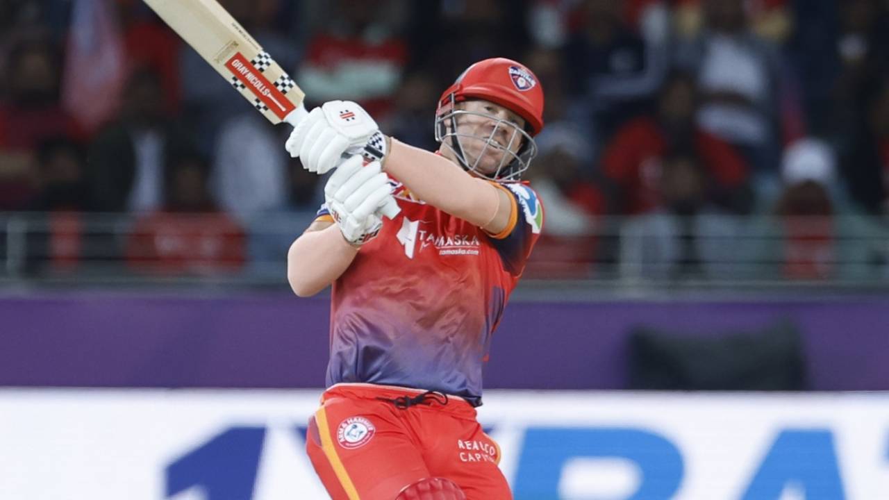 David Warner goes on the attack, Dubai Capitals vs Abu Dhabi Knight Riders, ILT20, Dubai, February 2, 2025