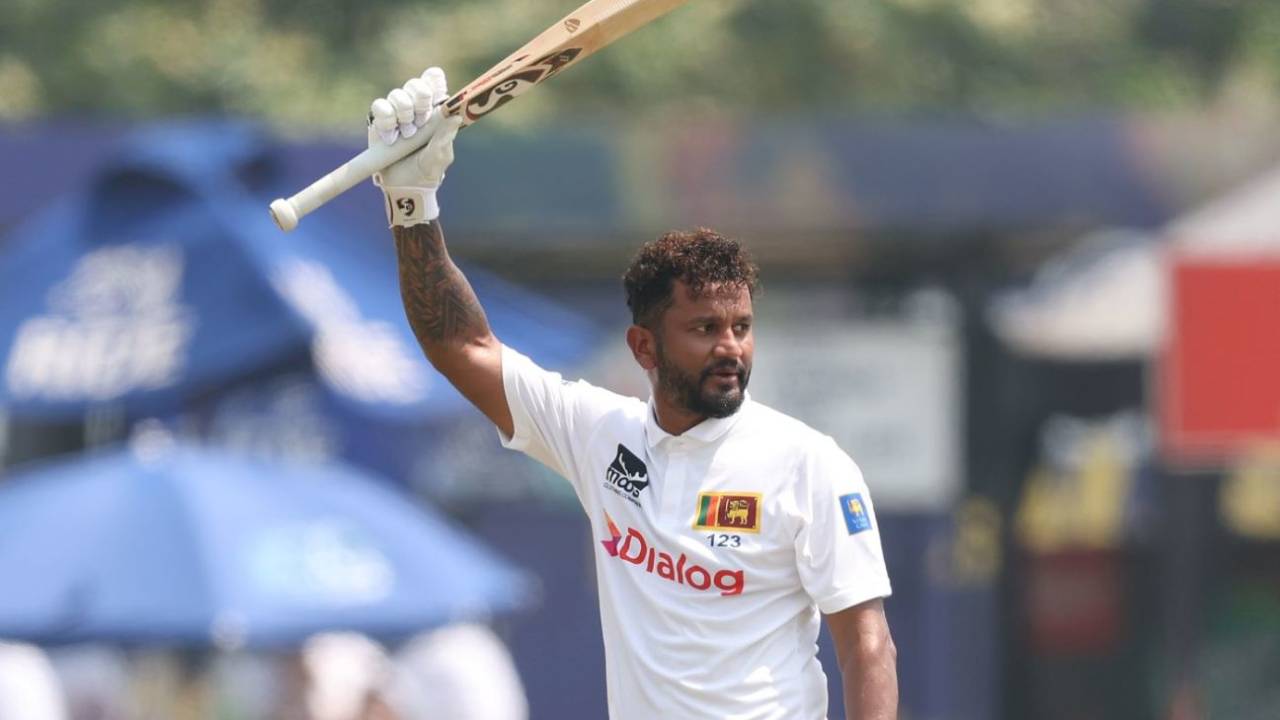 Dimuth Karunaratne walks off a Test arena for the final time, Sri Lanka vs Australia, 2nd Test, Galle, 3rd day, February 8, 2025