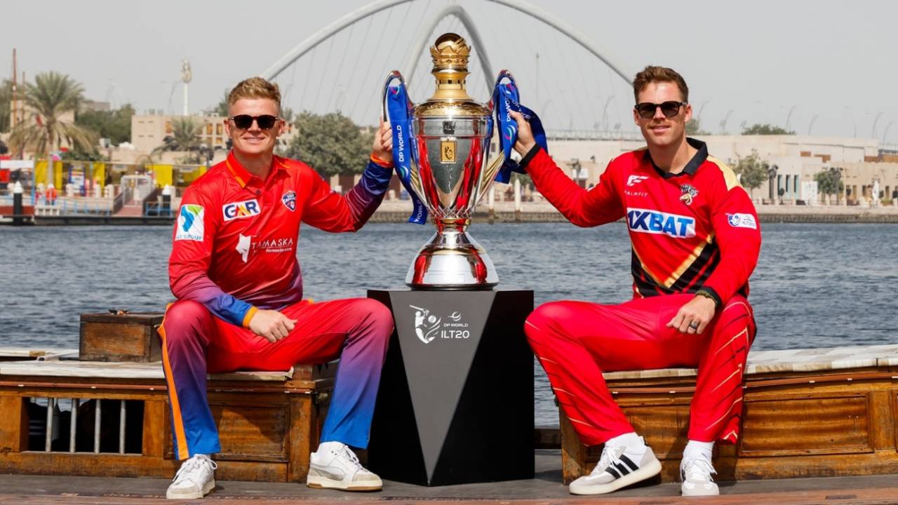 Sam Billings and Lockie ferguson pose with the ILT20 trophy on the eve of the final, ILT20, Dubai, February 8, 2025
