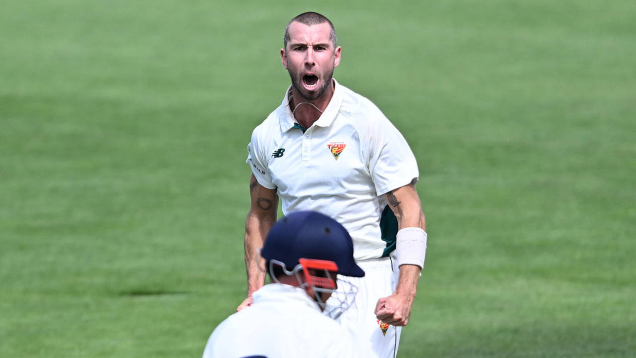 Kieran Elliott's six wickets bowled Tasmania to a thrilling victory, Tasmania vs Victoria, Sheffield Shield, Hobart, February 11, 2025