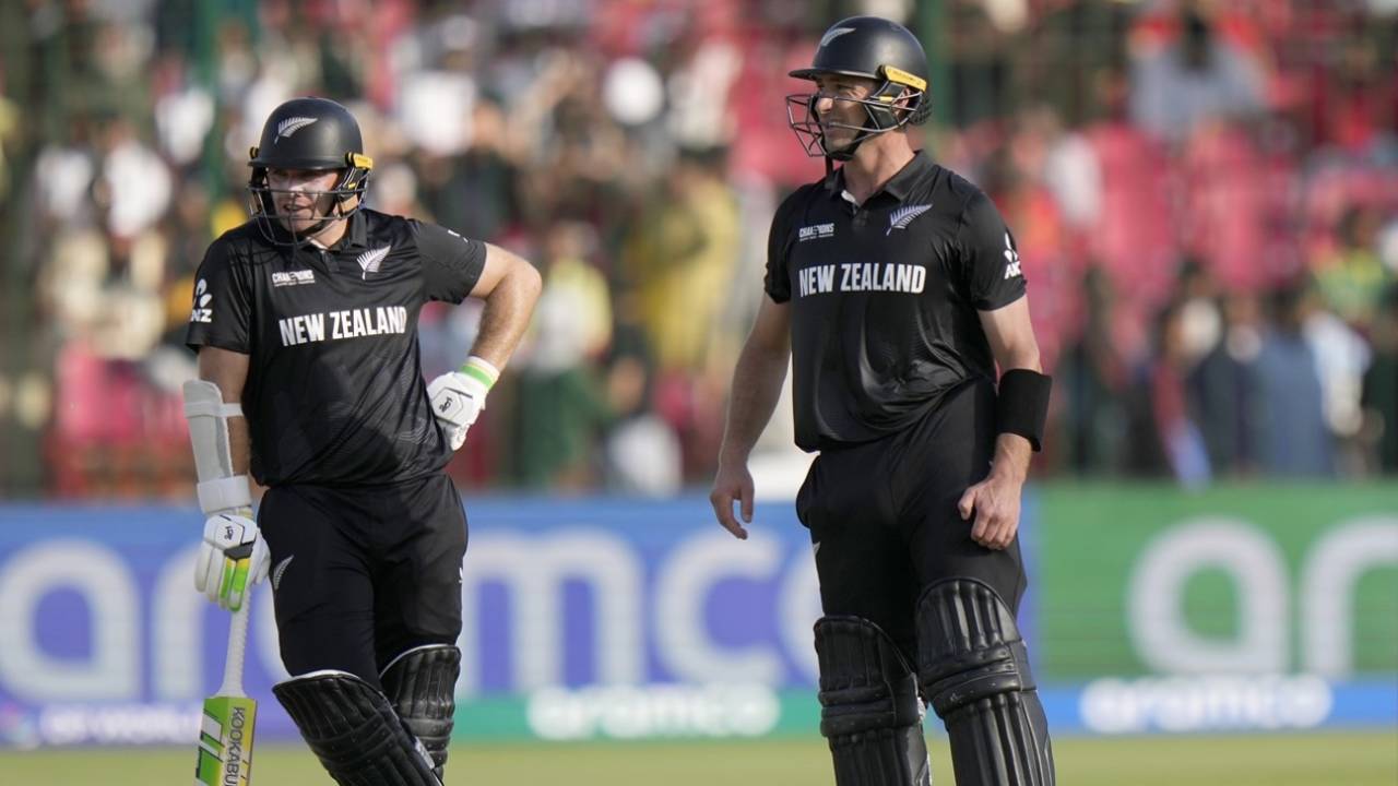 Tom Latham and Will Young added 118 for the fourth wicket, Pakistan vs New Zealand, ICC Men's Champions Trophy, Karachi, February 19, 2025