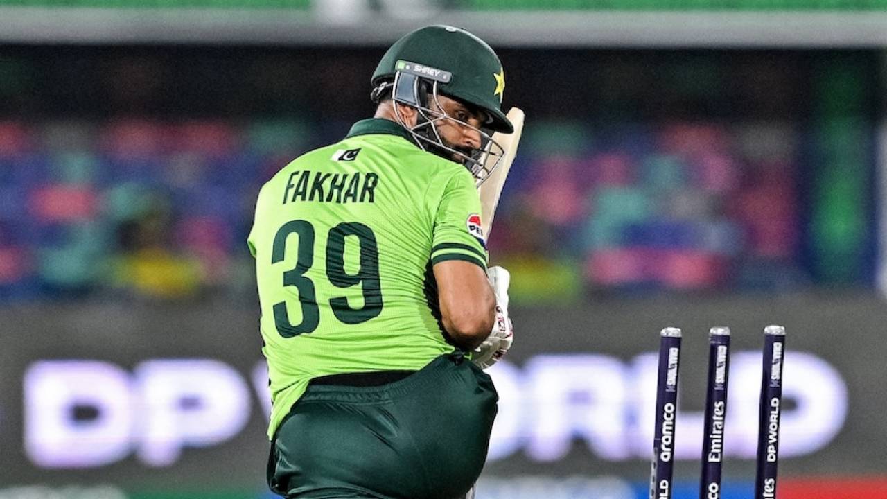 Fakhar Zaman was bowled, Pakistan vs New Zealand, ICC Men's Champions Trophy, Karachi, February 19, 2025