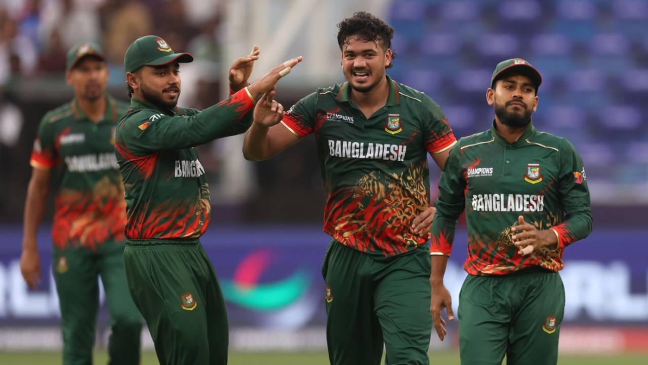 Taskin Ahmed got rid of Rohit Sharma in the last over of the first powerplay, Bangladesh vs India, Champions Trophy, Dubai, February 20, 2025