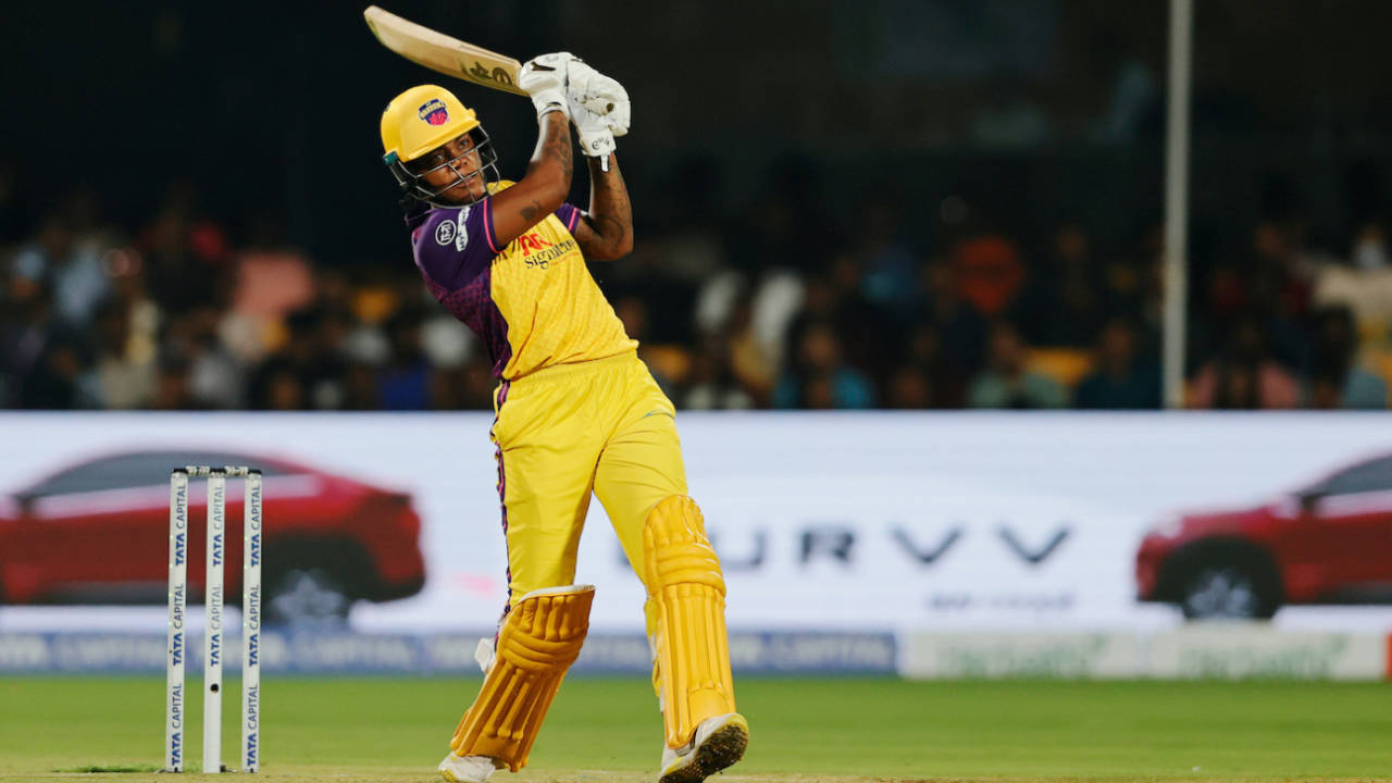 Chinelle Henry went on a six-hitting rampage at the death, Delhi Capitals vs UP Warriorz, WPL 2025, Bengaluru, February 22, 2025