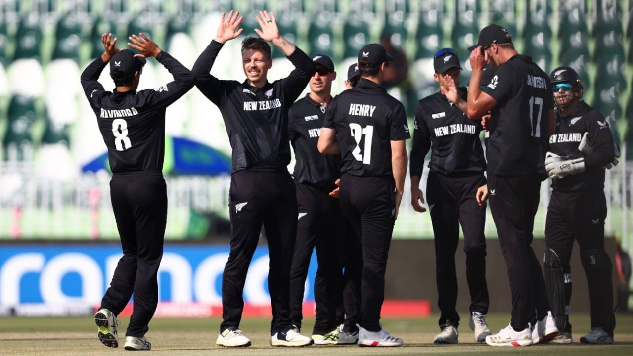 Michael Bracewell broke a firm opening stand, Bangladesh vs New Zealand, Champions Trophy, Rawalpindi, February 24, 2025