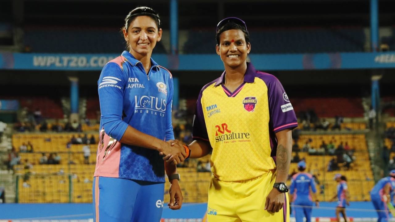 Harmanpreet Kaur and Deepti Sharma at the toss, Mumbai Indians vs UP Warriorz, Bengaluru, WPL, February 26, 2025