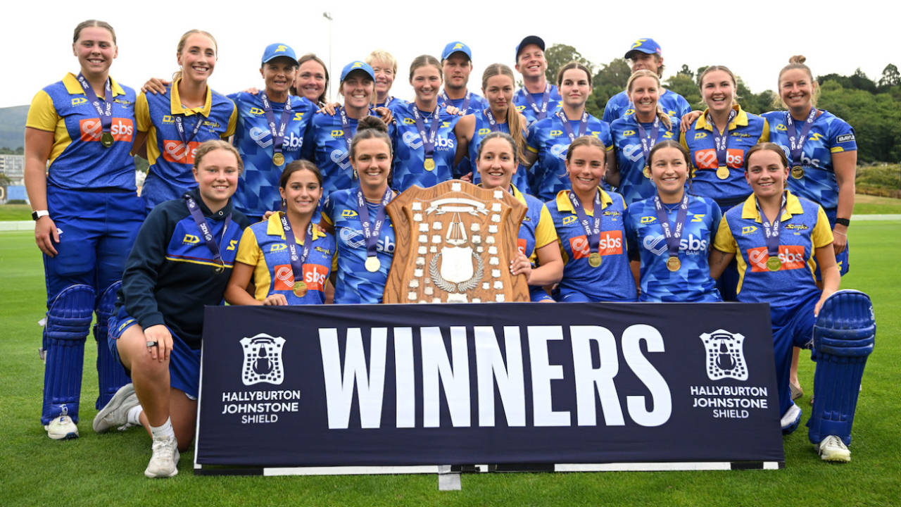Otago celebrate winning the Hallyburton Johnstone Shield, Auckland vs Otago, Final, New Zealand Cricket Women's One Day Competition, Dunedin, March 01, 2025