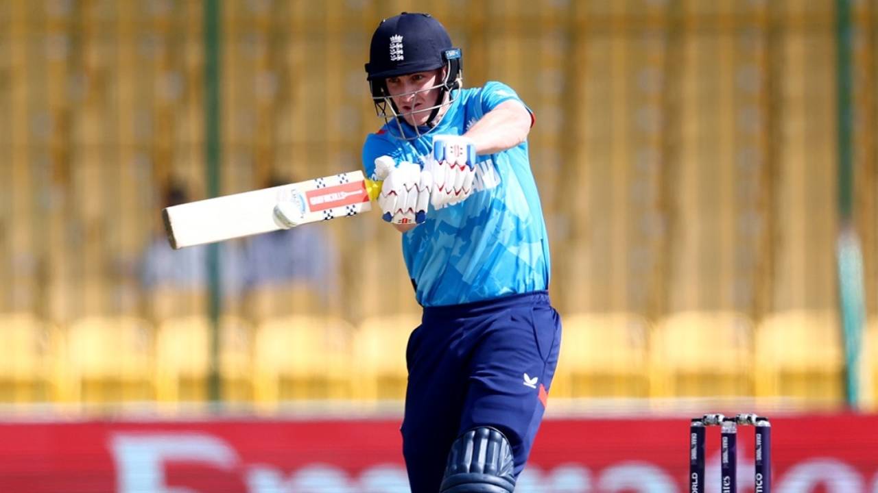 Harry Brook connects the pull, South Africa vs England, Group B, ICC Men's Champions Trophy, Karachi, March 1, 2025