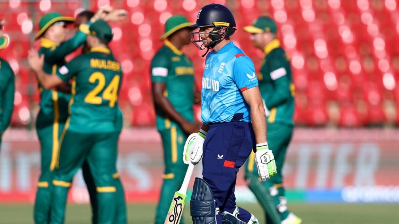 Jos Buttler walks back after a scratchy innings, South Africa vs England, Group B, ICC Men's Champions Trophy, Karachi, March 1, 2025