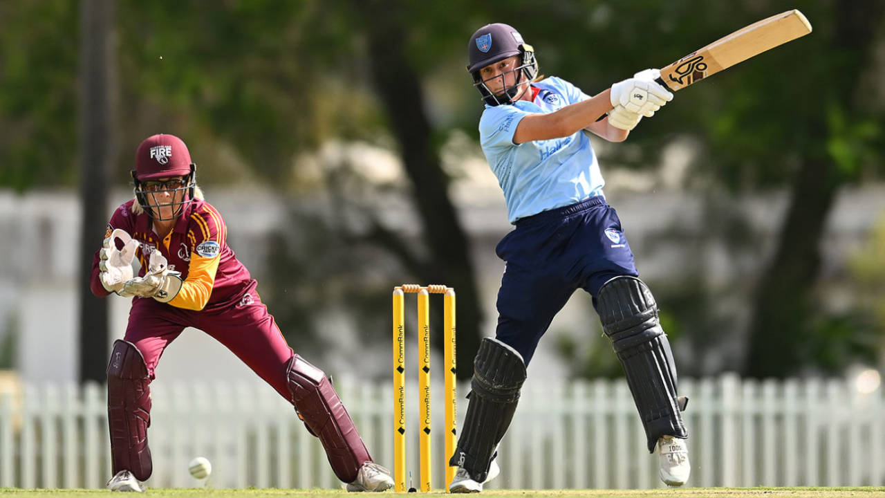 Anika Learoyd's 80 anchored the New South Wales innings, Queensland vs New South Wales, WNCL final, Allan Border Field, March 2, 2025