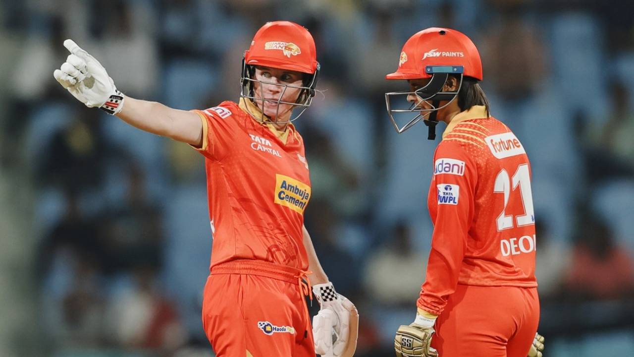 Beth Mooney and Harleen Deol steadied Gujarat Giants after an early blow, UP Warriorz vs Gujarat Giants, WPL, Lucknow, March 3, 2025