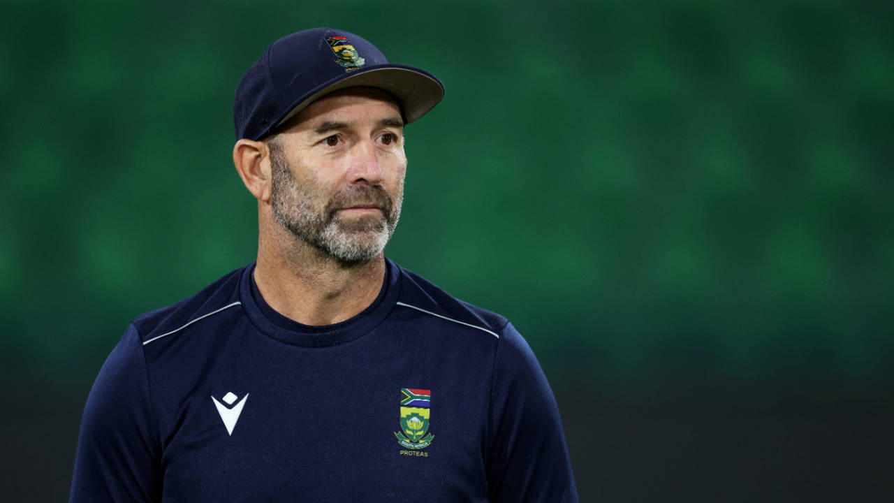 South Africa coach Rob Walter watches his team train ahead of the Champions Trophy semi-final, Champions Trophy 2025, Lahore, March 4, 2025