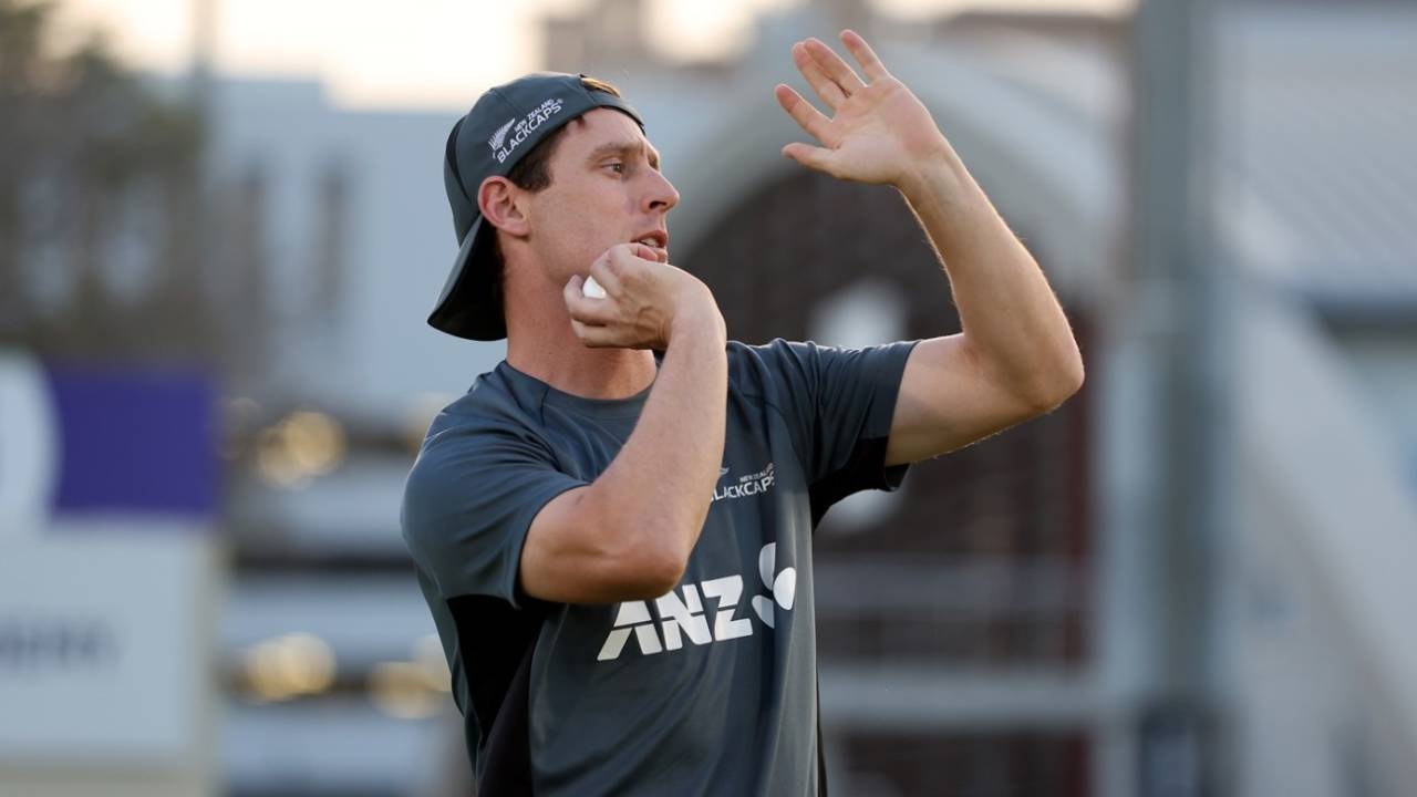 Matt Henry tries to prove his fitness for the Champions Trophy final, Champions Trophy final, Dubai, March 8, 2025
