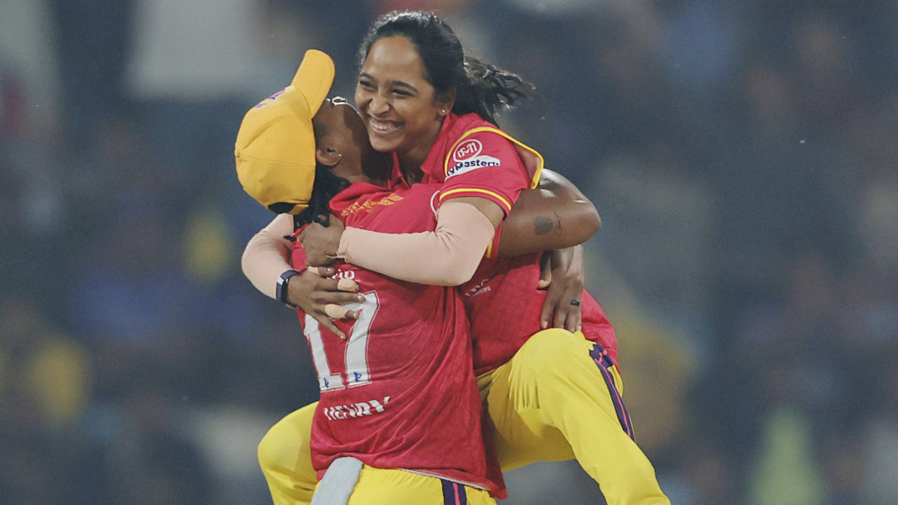 Anjali Sarvani celebrates the big wicket of Ellyse Perry, Royal Challengers Bengaluru vs UP Warriorz, WPL, Lucknow, March 8, 2025