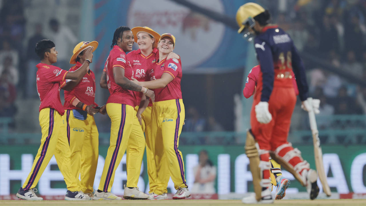 Chinelle Henry dismissed Smriti Mandhana early in a steep chase, Royal Challengers Bengaluru vs UP Warriorz, WPL, Lucknow, March 8, 2025