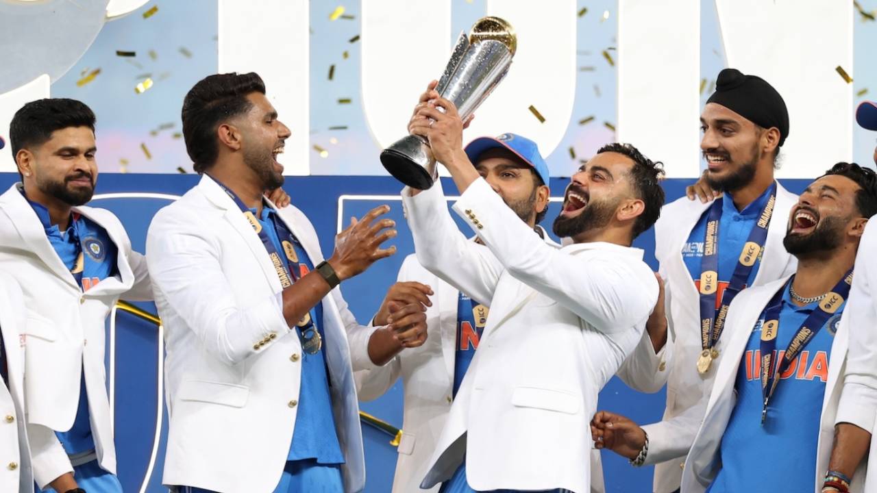 Virat Kohli holds the Champions Trophy aloft, India vs New Zealand, Champions Trophy final, Dubai, March 9, 2025