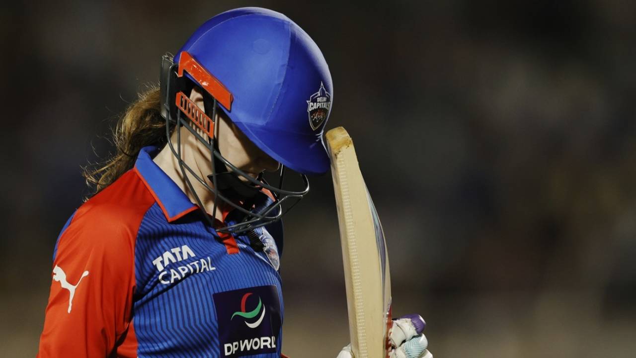 Sarah Bryce is disappointed after falling cheaply, Mumbai Indians vs Delhi Capitals, WPL 2025, final, Mumbai, March 15, 2025