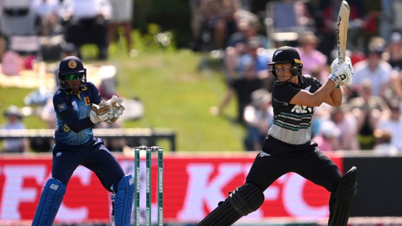 Suzie Bates starred with bat and ball, New Zealand vs Sri Lanka, 2nd women's T20I, Christchurch, March 15, 2025