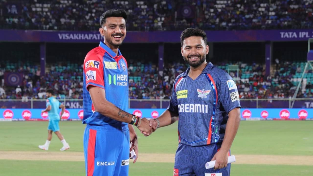 Delhi Capitals captain Axar Patel won the toss and elected to bowl in Vizag, Delhi Capitals vs Lucknow Super Giants, IPL 2025, Visakhapatnam, March 24, 2025