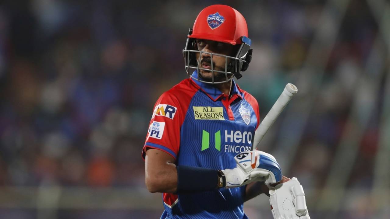 Axar Patel fell after a cameo in his first match as captain, Delhi Capitals vs Lucknow Super Giants, IPL 2025, Visakhapatnam, March 24, 2025