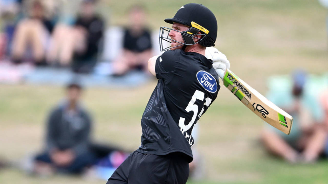 Nick Kelly takes on the short ball, New Zealand vs Pakistan, 2nd ODI, Hamilton, April 2, 2025