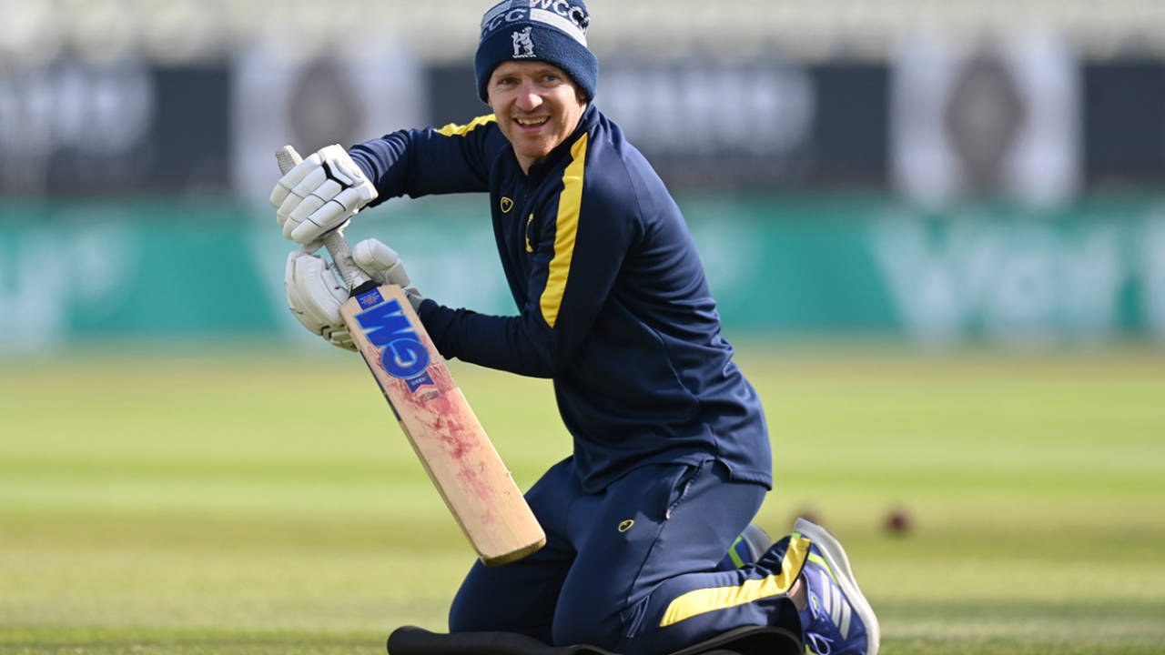 Ian Westwood oversees a fielding drill, Warwickshire vs Sussex, County Championship, Division One, Edgbaston, 1st day, April 5, 2025
