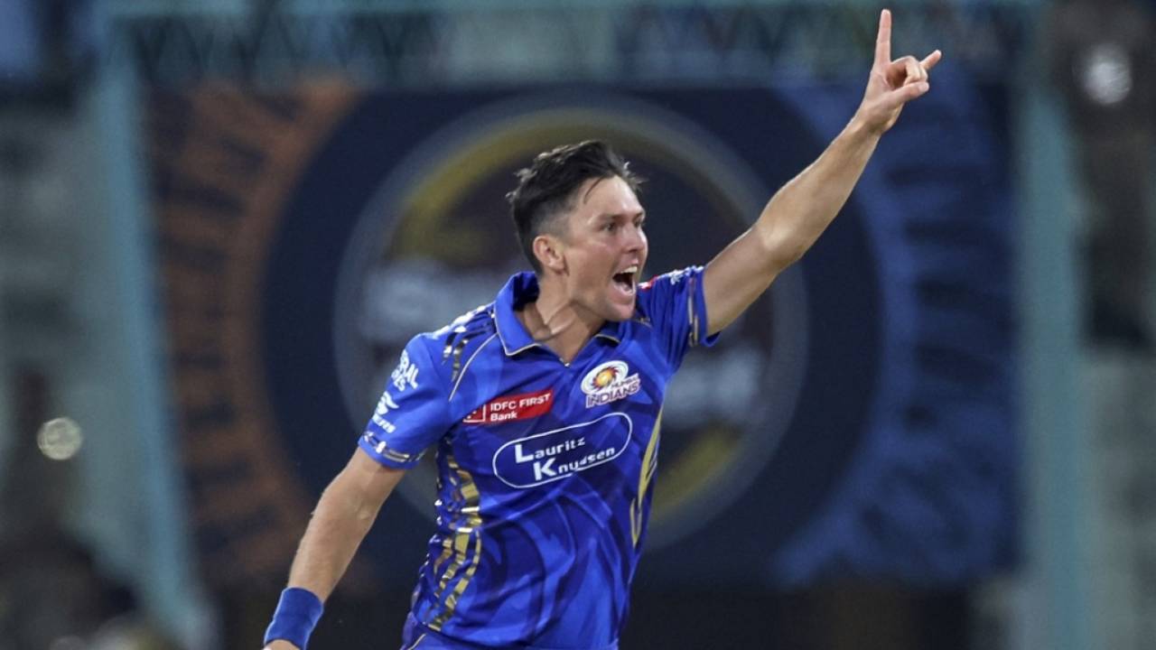 Trent Boult appealed unsuccessfully for a wicket, Lucknow Super Giants vs Mumbai Indians, IPL 2025, Lucknow, April 4, 2025