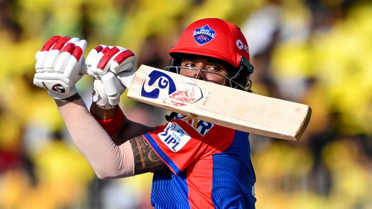 KL Rahul swings the ball behind square, Chennai Super Kings vs Delhi Capitals, IPL 2025, Chennai, April 5, 2025