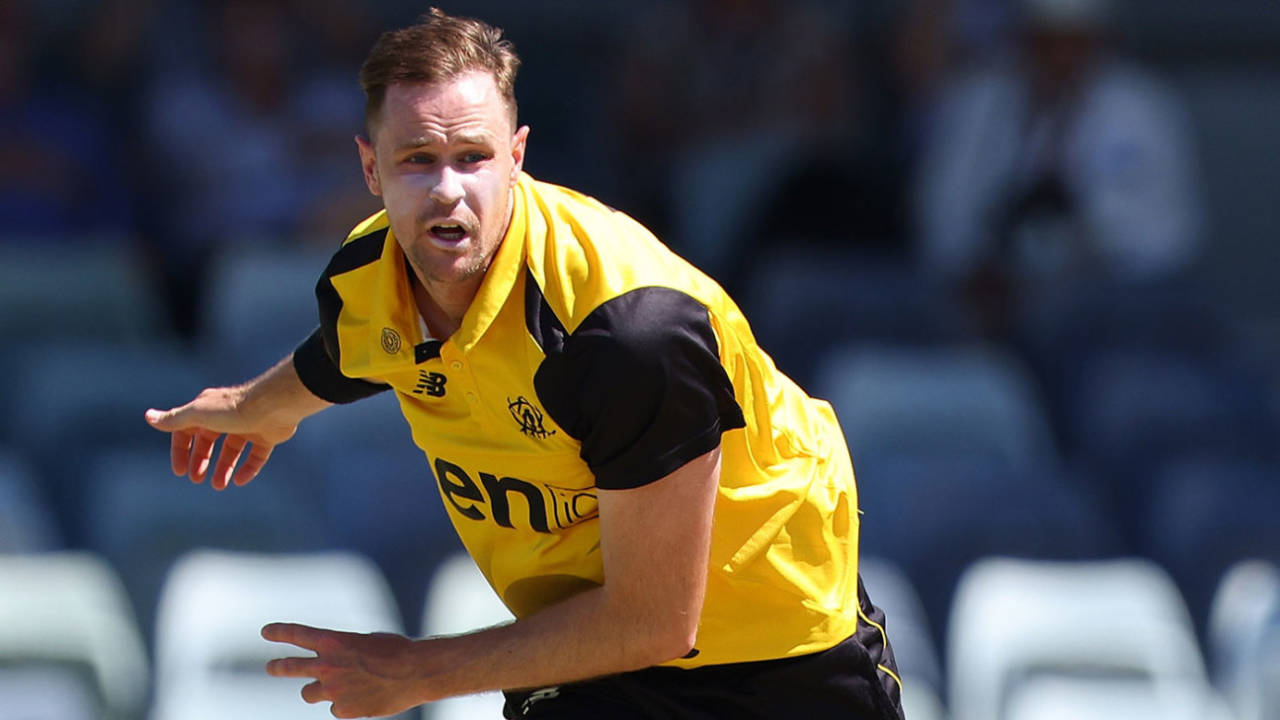 Jason Behrendorff in his delivery stride, Western Australia vs New South Wales, One-Day Cup, WACA, February 1, 2024