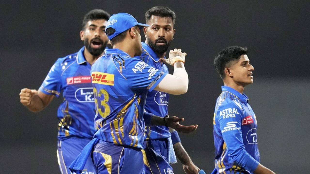 Hardik Pandya was among the wickets for MI, Mumbai Indians vs Royal Challengers Bengaluru, IPL 2025, Wankhede, April 7, 2025