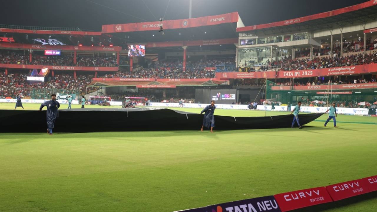The covers are being peeled off as rain finally relents in Bengaluru, Royal Challengers Bengaluru vs Punjab Kings, IPL 2025, Bengaluru, April 18, 2025