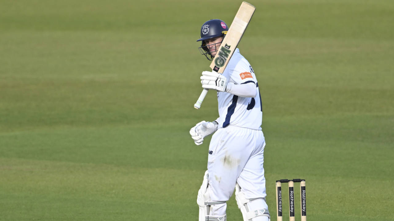 Nick Gubbins reached a dogged half-century, Hampshire vs Somerset, County Championship, Division One, Utilita Bowl, April 19, 2025