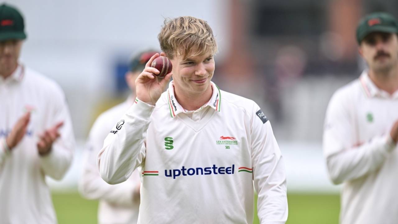 Tom Scriven celebrates his maiden five-wicket haul, Lancashire vs Leicestershire, Division Two, County Championship, April 19, 2025